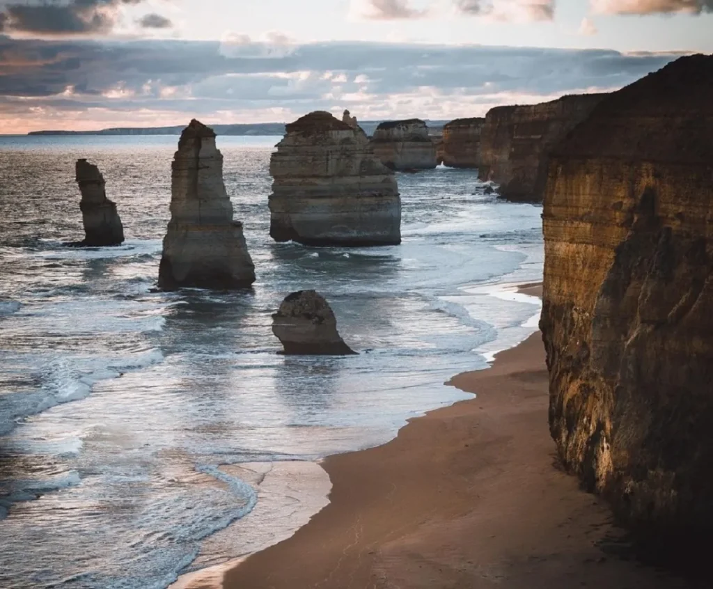 The Twelve Apostles, Victoria